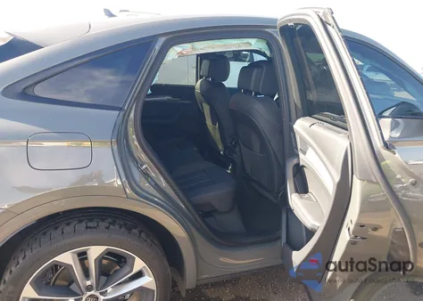 2023 Audi Q5 Sportback Premium Plus 45 Tfsi S Line Quattro S Tronic из США, поврежденный, VIN WA15AAFY7P2069833